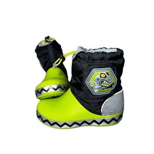 Croc rain boot color green size c13